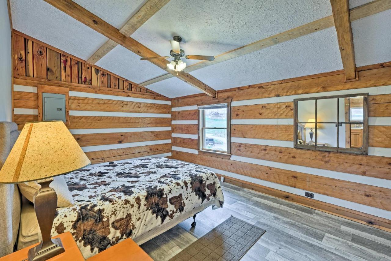 Rogersville Barn Apartment On 27 Acres With Pond! מראה חיצוני תמונה